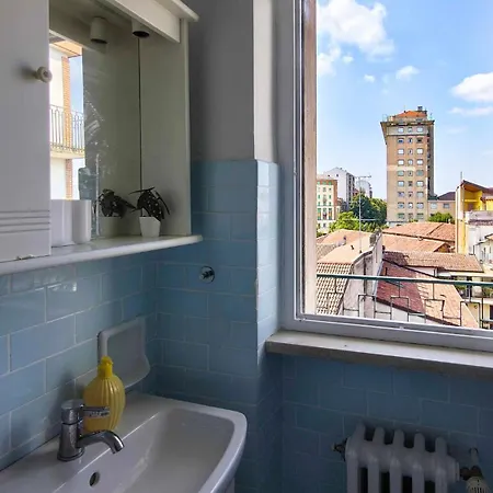 Guesthost - Cozy In Apartment Alessandria