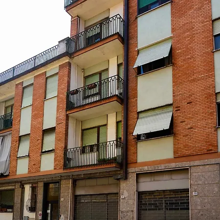 Apartment Guesthost - Cozy In Alessandria